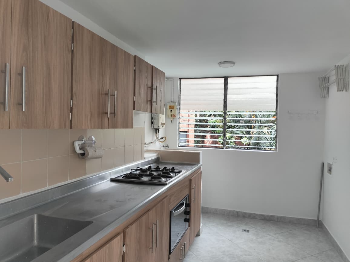 Apartamento en venta en El Poblado, Medellín · foto 3 de 17