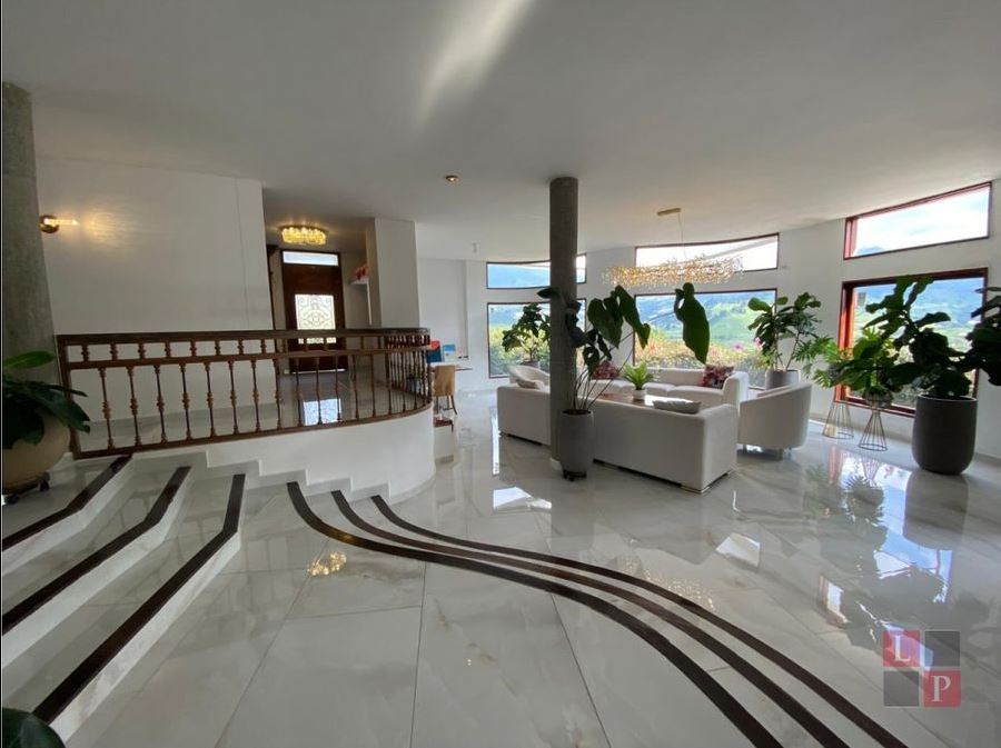 Casa en venta en Alhambra, Manizales · foto 3 de 24