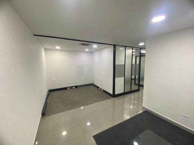 Oficina en arriendo en El Poblado, Medellín, 144 m² · foto 13 de 22