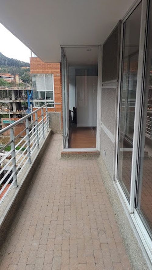Apartamento de 2 alcobas en venta en Maria Cristina, Bogotá, 75 m² · foto 9 de 14