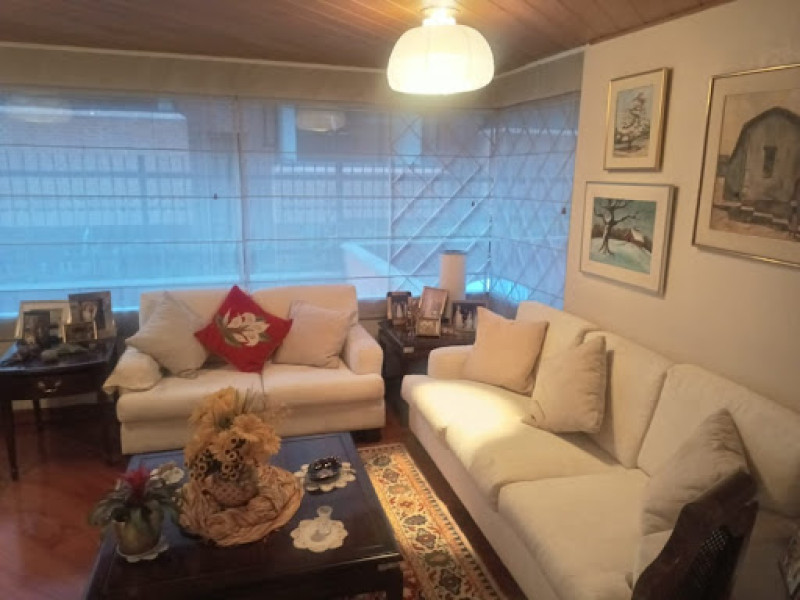 Apartamento en venta en Los Rosales, Bogotá · foto 4 de 24