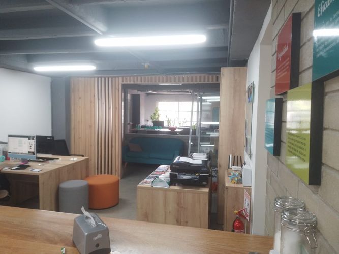 Oficina en arriendo en Cristo Rey, Medellín, 130 m² · foto 12 de 12