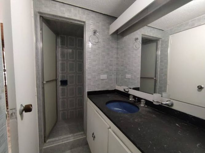 Apartamento de 3 alcobas en venta en Chico Norte, Bogotá, 167 m² · foto 12 de 24