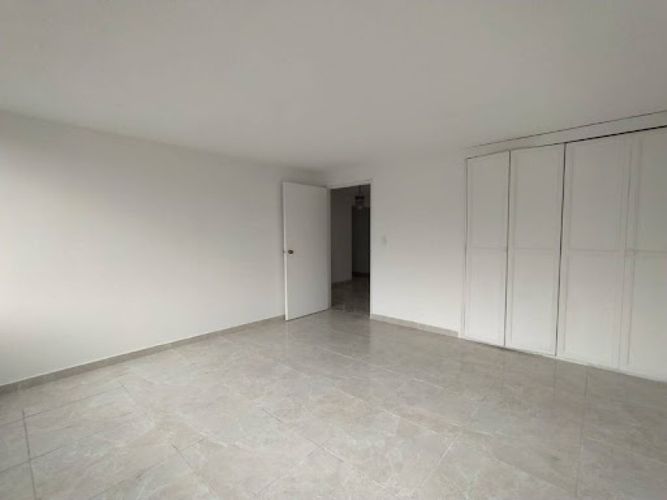 Apartamento de 3 alcobas en venta en Chico Norte, Bogotá, 167 m² · foto 15 de 24