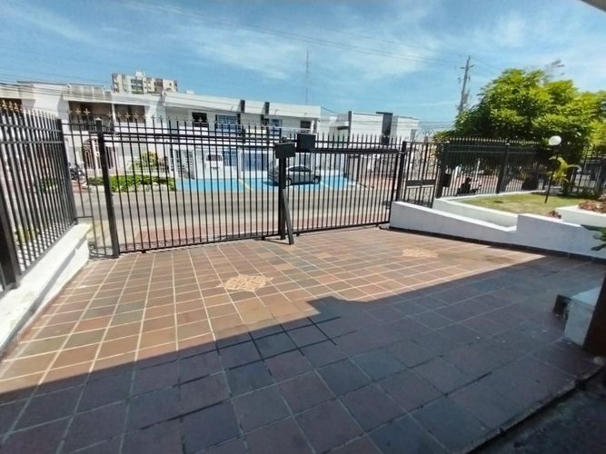 Consultorio en venta en Ciudad Jardin, Barranquilla, 440 m² · foto 3 de 24