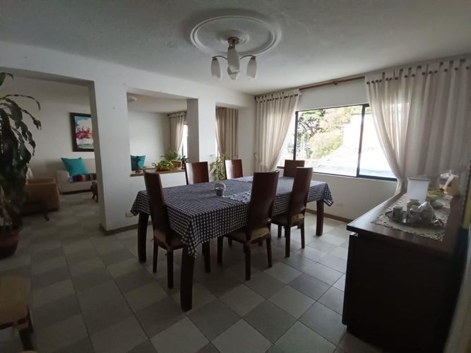 Casa de 5 alcobas en venta en La Flora, Cali, 300 m² · foto 16 de 24