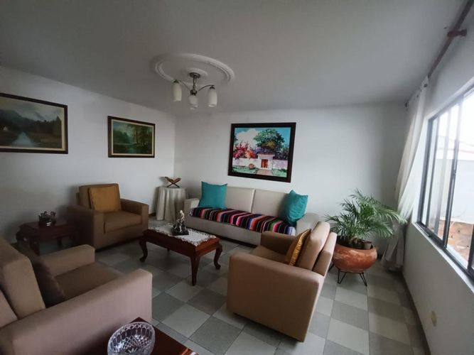 Casa de 5 alcobas en venta en La Flora, Cali, 300 m² · foto 18 de 24