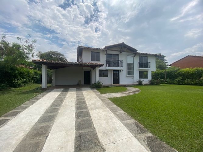 Casa de 4 alcobas en venta en Condominio Solares De Pance, Cali, 299 m² · foto 2 de 24