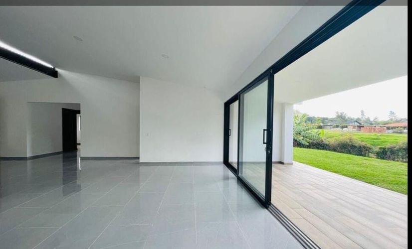 Casa de 3 alcobas en venta en La Ceja · foto 4 de 10