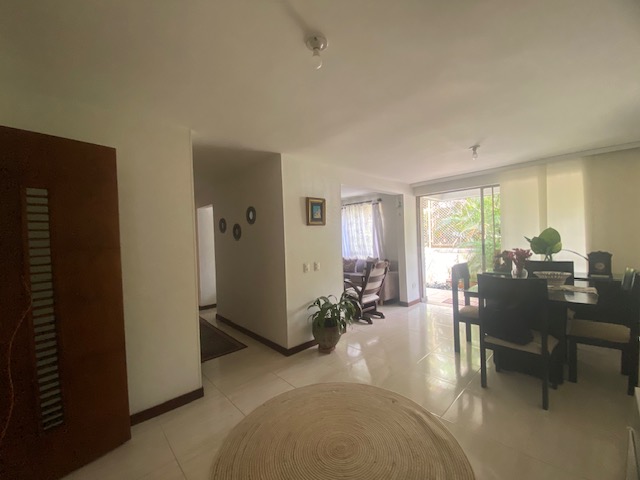 Apartamento en venta en Vipasa, Cali · foto 2 de 24