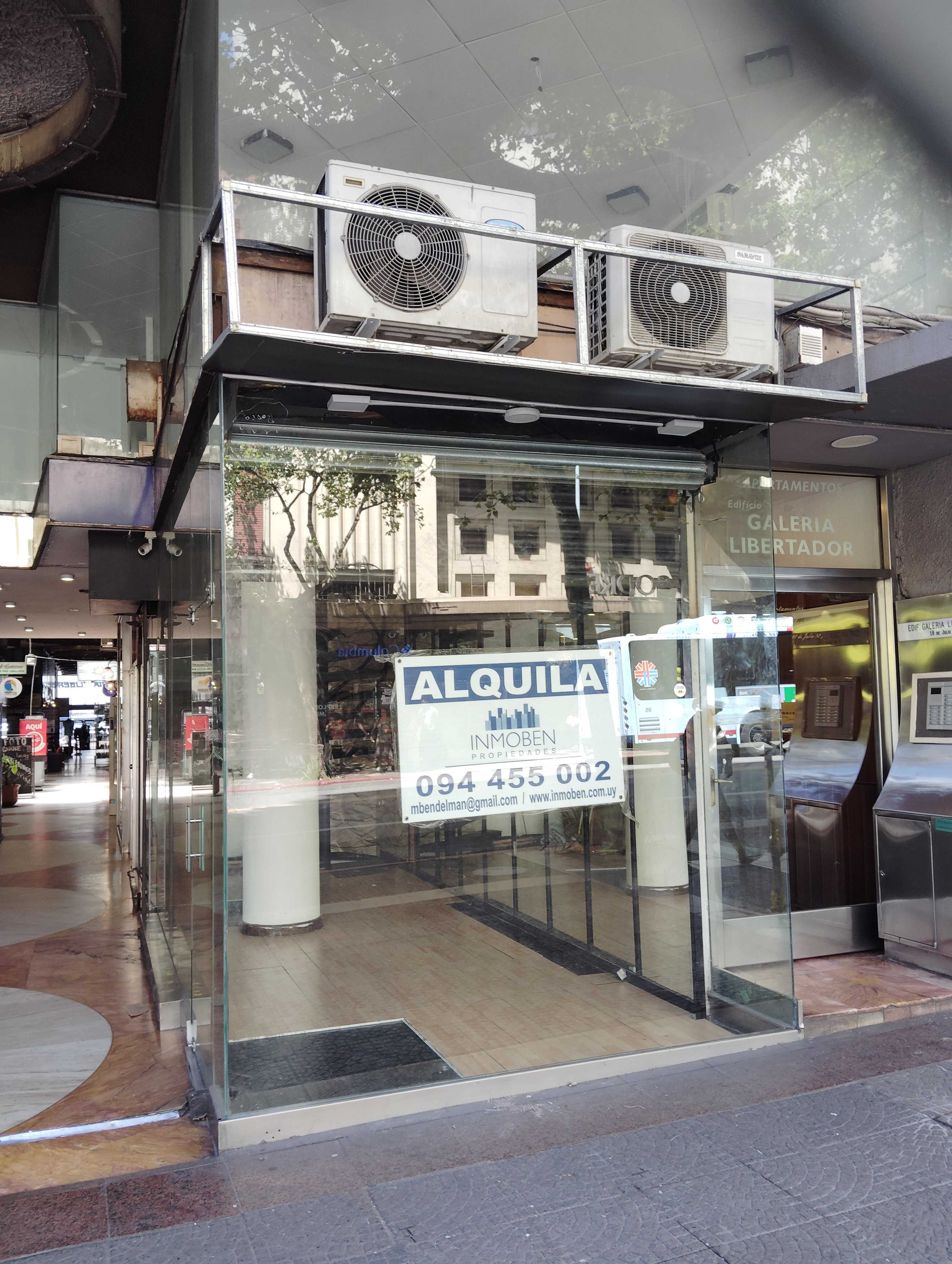 Local Comercial En 18 De Julio  Al Frente De Gal Libertador