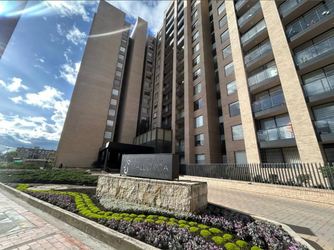 Apartamento de 2 alcobas en arriendo en Ciudad Salitre, Bogotá, 78 m² · foto 3 de 15