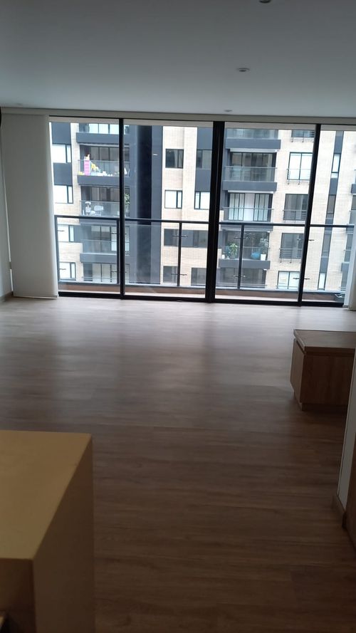 Apartamento de 2 alcobas en arriendo en Ciudad Salitre, Bogotá, 78 m² · foto 2 de 15
