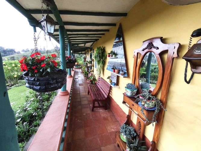 Finca en venta en Santa Elena, Medellín, 2700 m² · foto 9 de 20