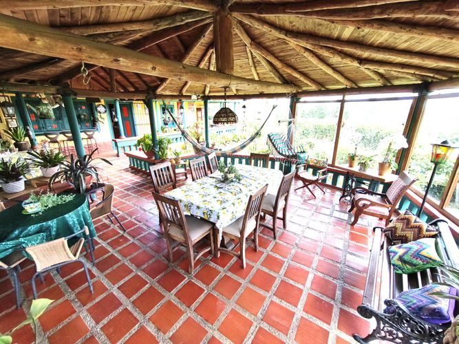 Finca en venta en Santa Elena, Medellín, 2700 m² · foto 11 de 20