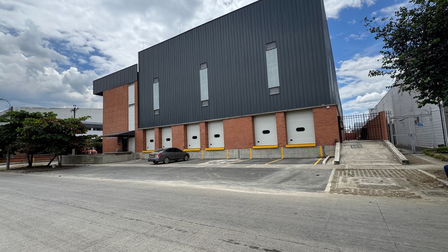 Bodega en arriendo en Arroyohondo, Yumbo, 2150 m² · foto 11 de 24
