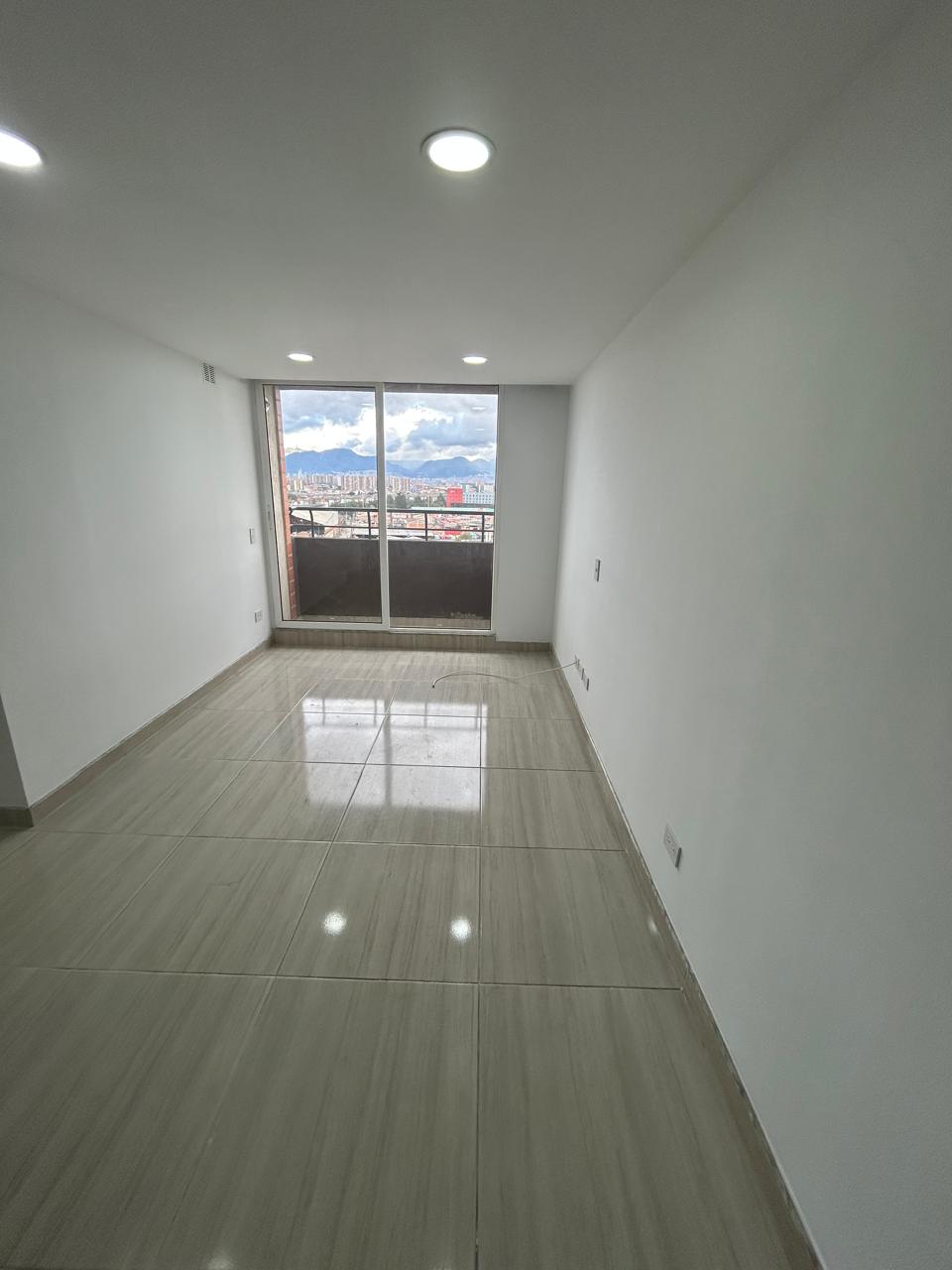 Apartamento en venta en Fontibon, Bogotá · foto 4 de 23
