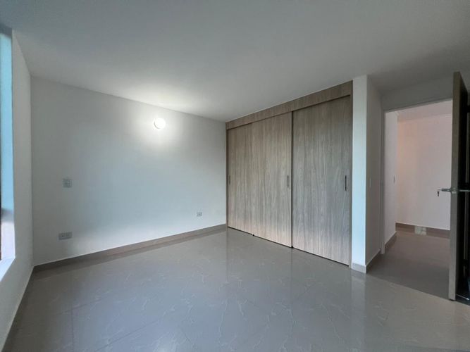 Apartamento de 3 alcobas en arriendo en El Diamante No. 2, Medellín, 108 m² · foto 12 de 17