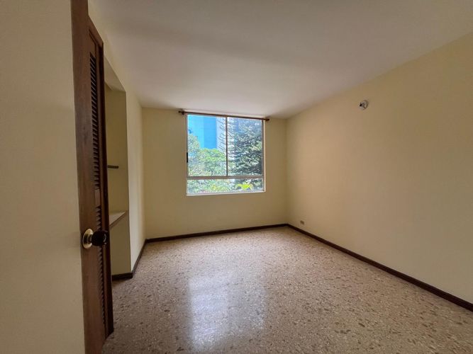 Apartamento en arriendo en El Poblado, Medellín, 120 m² · foto 9 de 14