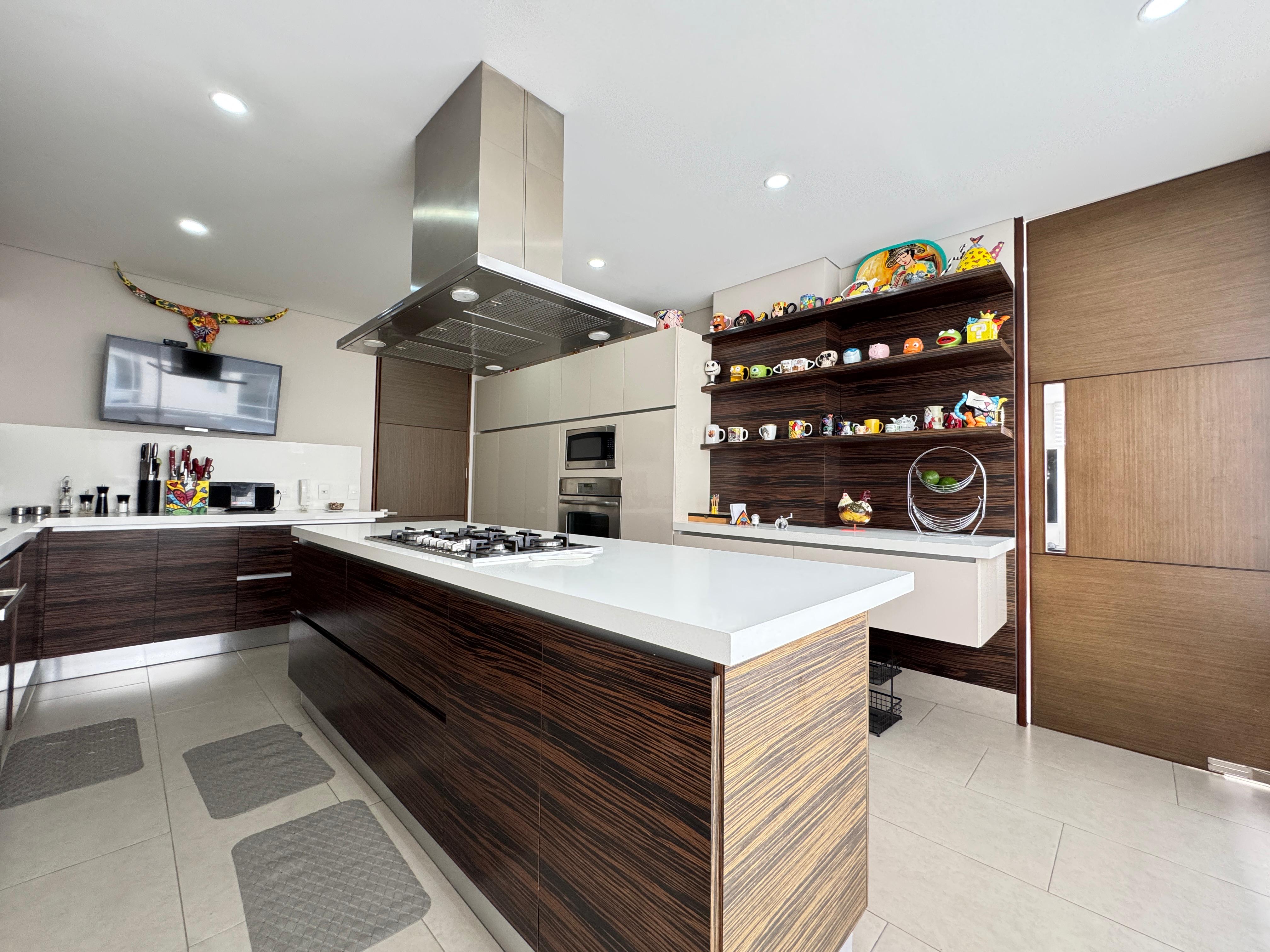 Apartamento en venta en El Chico, Bogotá · foto 4 de 21