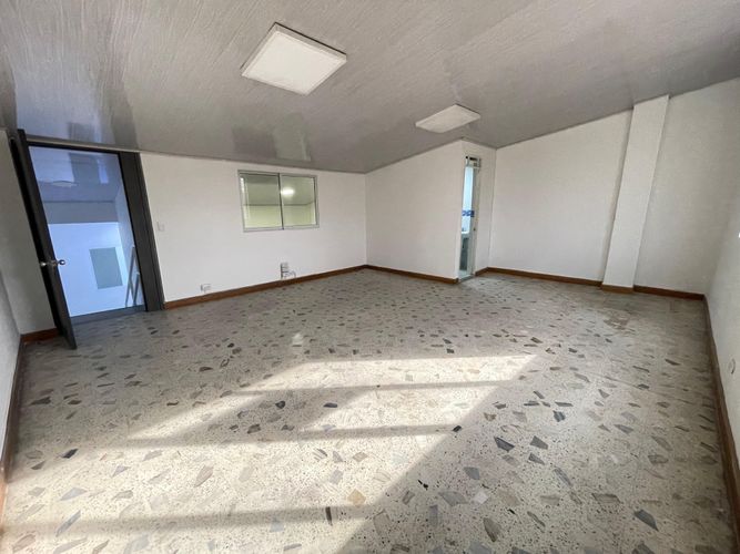 Bodega en arriendo en San Nicolas, Cali, 380 m² · foto 19 de 20