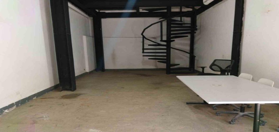 Local en arriendo en El Poblado, Medellín, 90 m² · foto 2 de 10