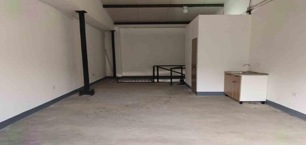 Local en arriendo en El Poblado, Medellín, 90 m² · foto 4 de 10
