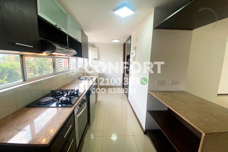 Apartamento de 3 alcobas en arriendo en Los Balsos, Medellín, 152 m² · foto 8 de 24