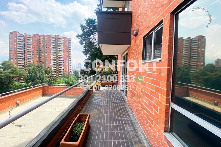 Apartamento de 3 alcobas en arriendo en Los Balsos, Medellín, 152 m² · foto 23 de 24