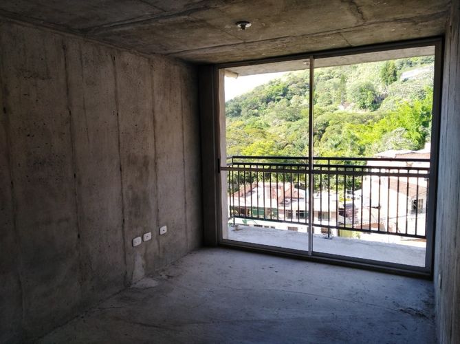 Apartamento de 2 alcobas en venta en Cristo Rey, Copacabana, 69 m² · foto 9 de 11