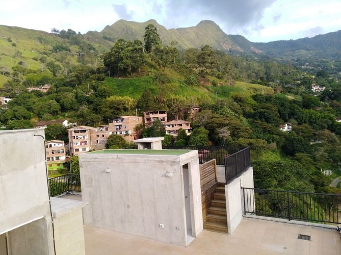 Apartamento de 2 alcobas en venta en Cristo Rey, Copacabana, 69 m² · foto 10 de 11