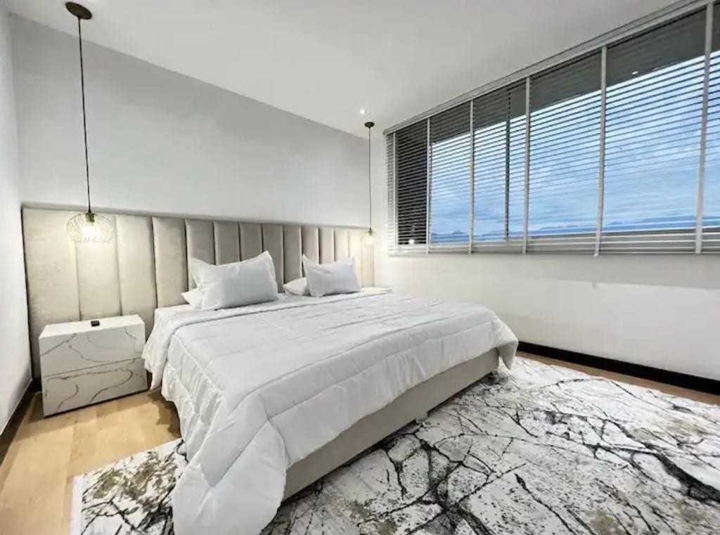 Apartamento en venta en El Poblado, Medellín · foto 9 de 22