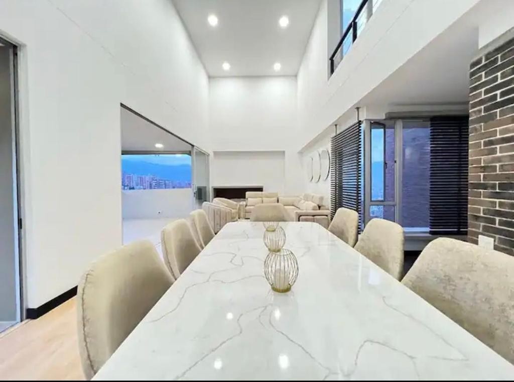 Apartamento en venta en El Poblado, Medellín · foto 10 de 22