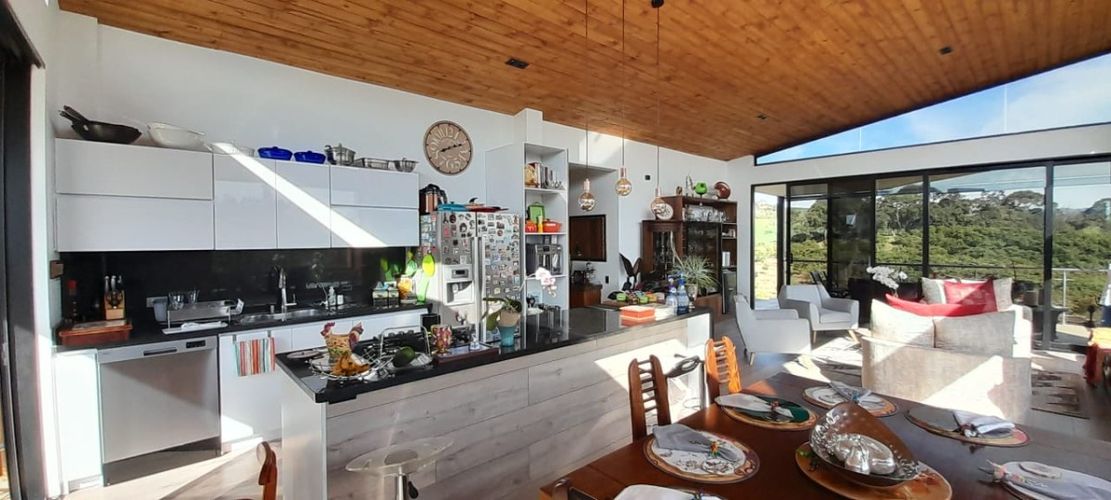Casa de 4 alcobas en venta en El Capiro, Rionegro, 278 m² · foto 5 de 24