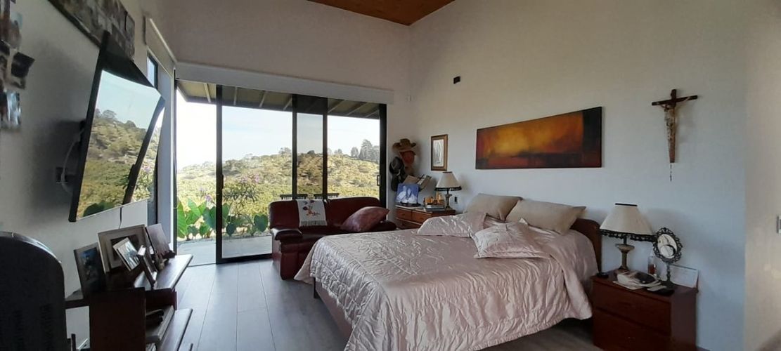 Casa de 4 alcobas en venta en El Capiro, Rionegro, 278 m² · foto 11 de 24