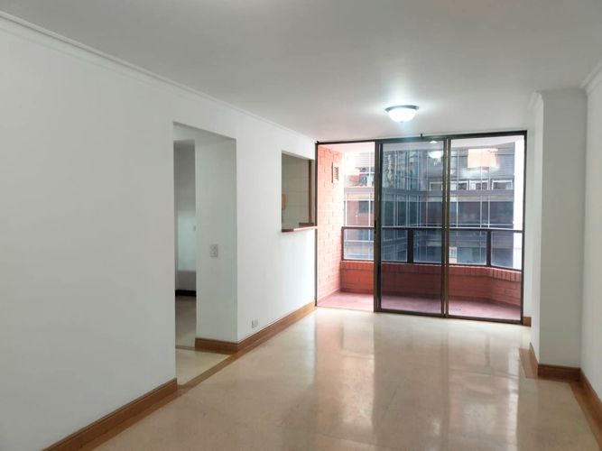 Apartamento de 2 alcobas en arriendo en El Poblado, Medellín, 60 m² · foto 2 de 16