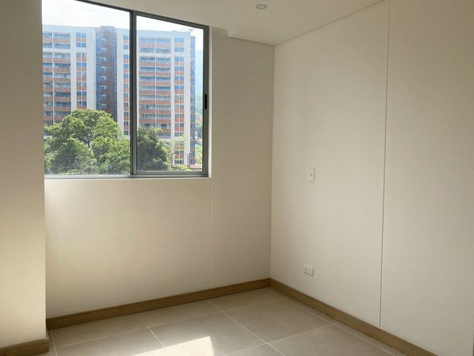 Apartamento de 3 alcobas en arriendo en Camino Verde, Envigado, 80 m² · foto 10 de 16