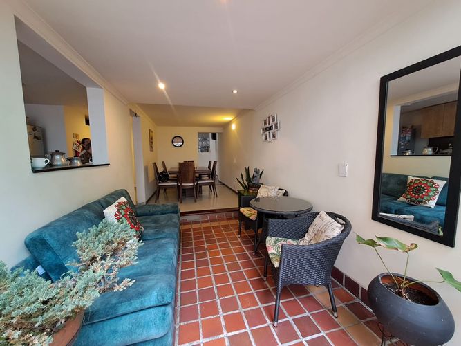Casa de 4 alcobas en venta en La Pradera, Envigado, 163 m² · foto 11 de 22