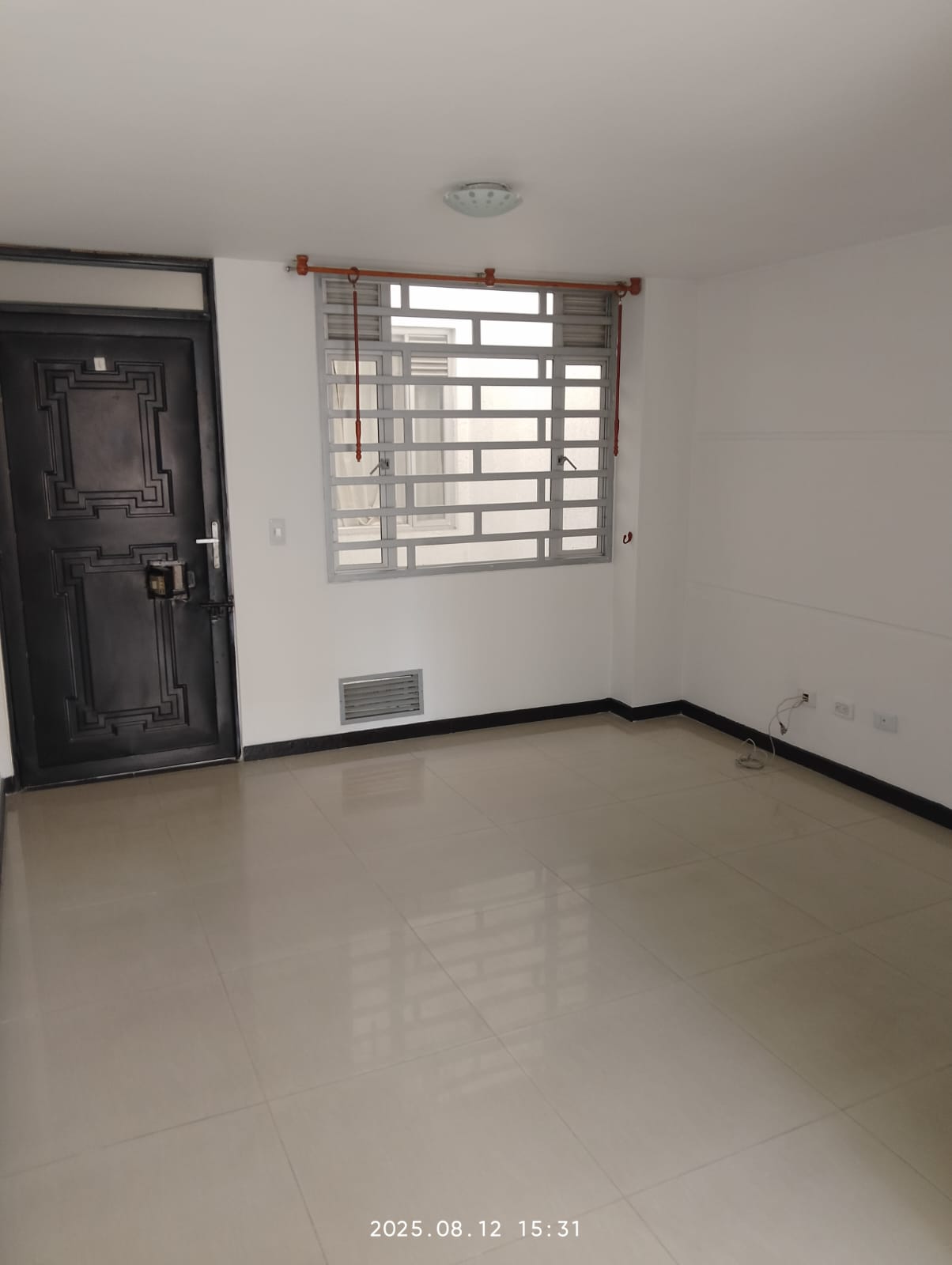 Apartamento en venta en Restrepo, Bogotá · foto 2 de 24