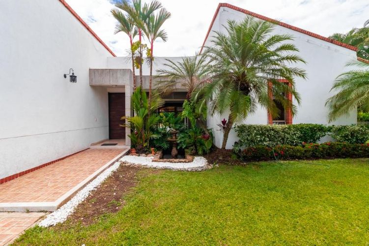Casa de 3 alcobas en arriendo en La Morada, Jamundí, 600 m² · foto 2 de 24