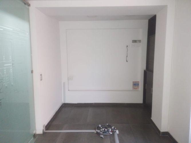 Oficina en arriendo en Campo Amor, Medellín, 150 m² · foto 6 de 16