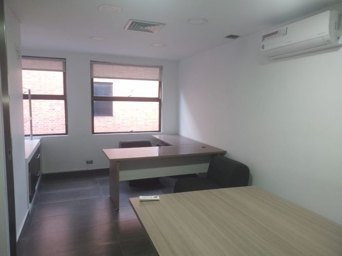 Oficina en arriendo en Campo Amor, Medellín, 150 m² · foto 5 de 16