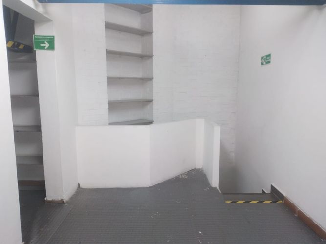 Oficina en arriendo en Campo Amor, Medellín, 150 m² · foto 9 de 16
