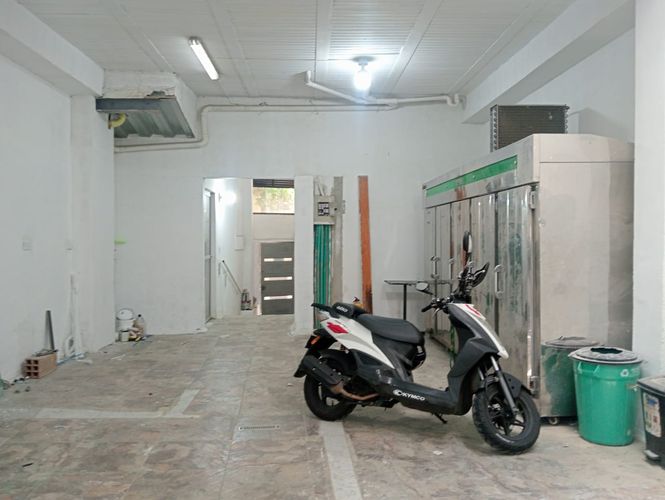 Bodega en arriendo en La Floresta, Medellín, 110 m² · foto 5 de 14
