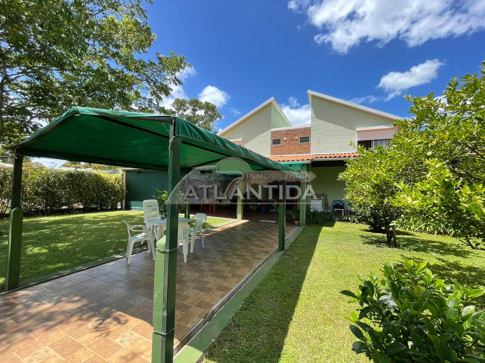Venta De Hermosa Propiedad, En Atlántida Sur. Inm Atlántida.. Ref 