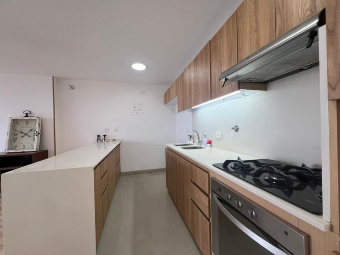 Apartamento de 2 alcobas en arriendo en Loma Benedictinos, Envigado, 97 m² · foto 6 de 19