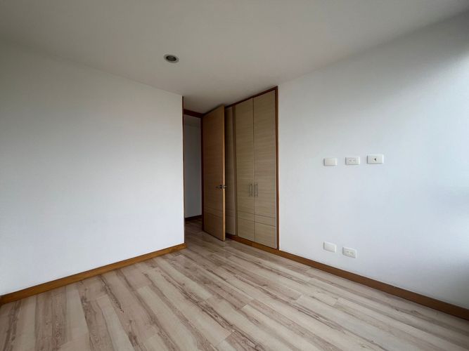 Apartamento de 2 alcobas en arriendo en Loma Benedictinos, Envigado, 97 m² · foto 10 de 19