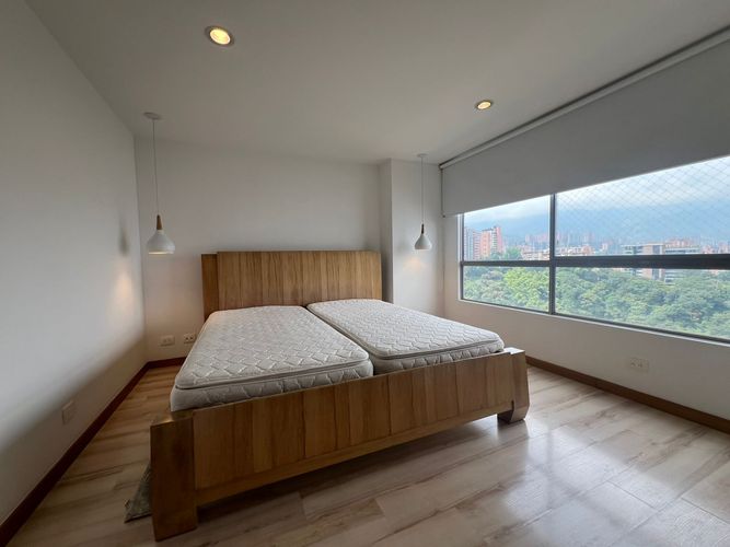 Apartamento de 2 alcobas en arriendo en Loma Benedictinos, Envigado, 97 m² · foto 13 de 19