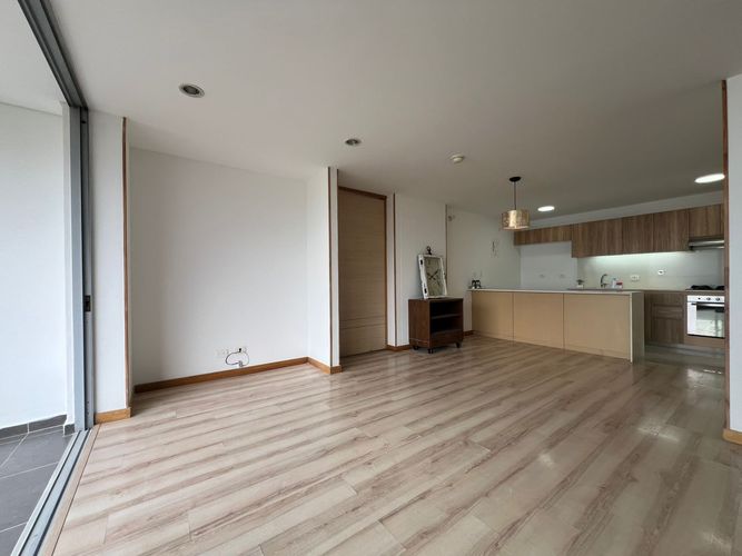 Apartamento de 2 alcobas en arriendo en Loma Benedictinos, Envigado, 97 m² · foto 15 de 19