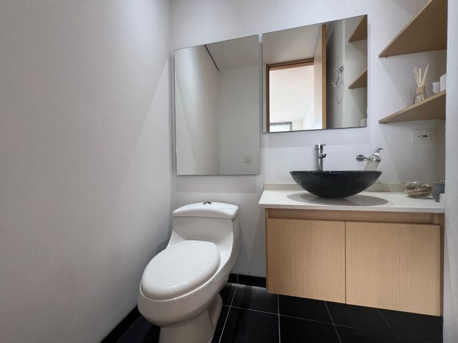 Apartamento de 2 alcobas en arriendo en Loma Benedictinos, Envigado, 97 m² · foto 16 de 19